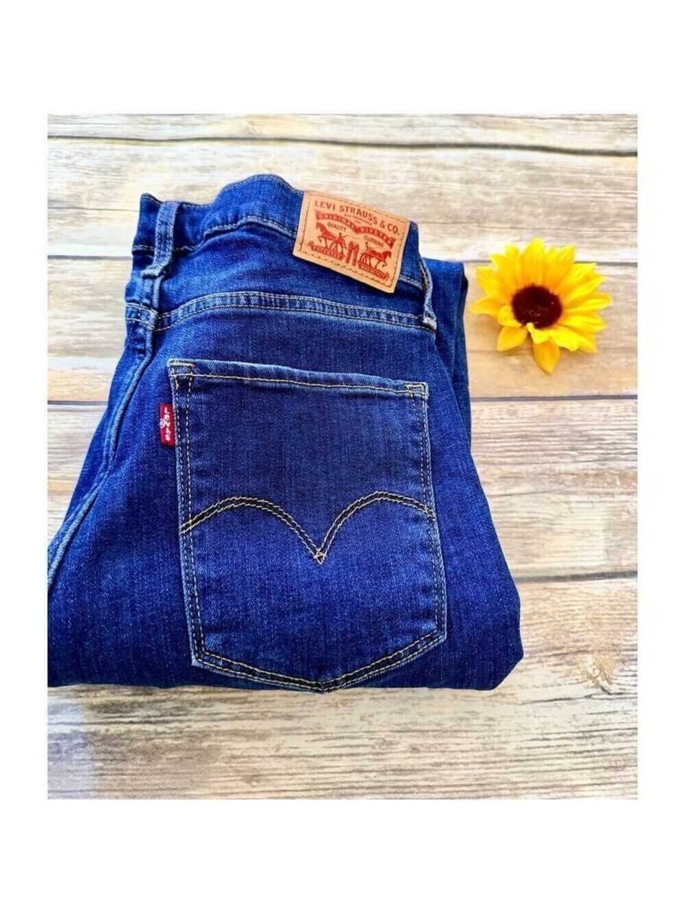 LEVI STRAUS HIGH RISE CROPS - Picture 6 of 9